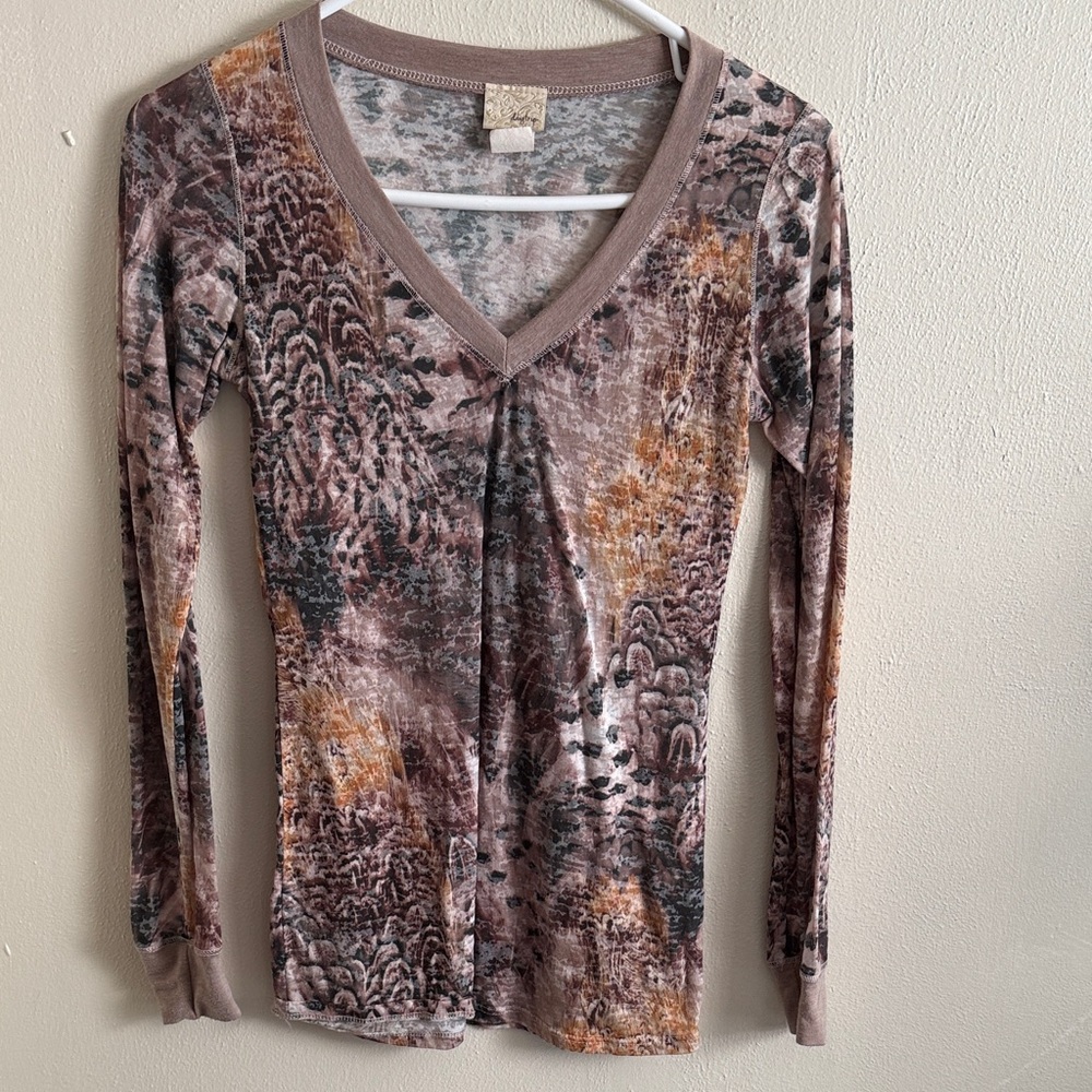 Daytrip Multicolor V-Neck Long Sleeve Top